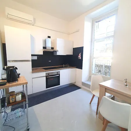 Charlie's -centro Storico סאסארי